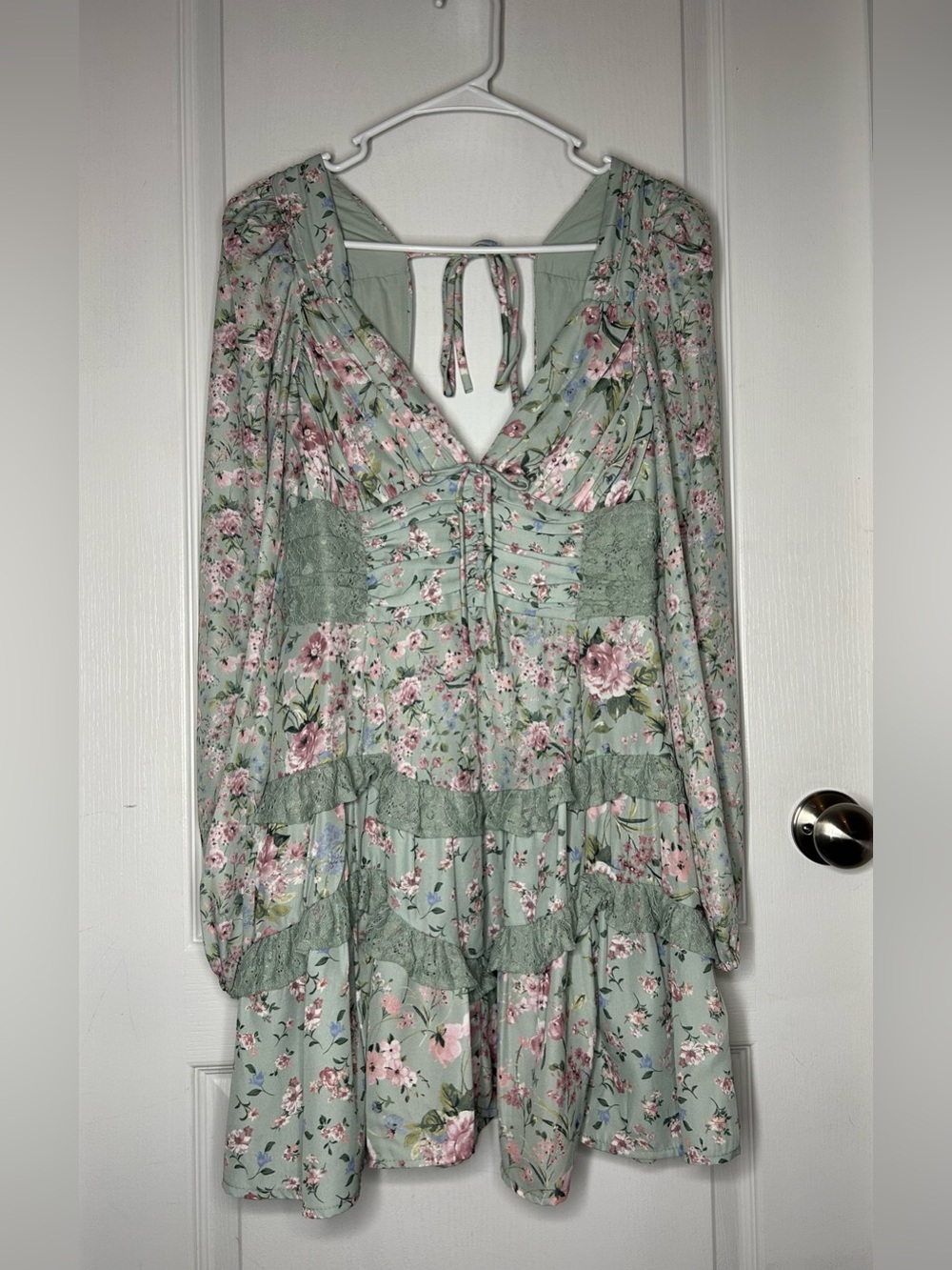 Altar’d State Green Floral Ruffle Lace Long Sleeve Boho Mini Festival Dress Sz S